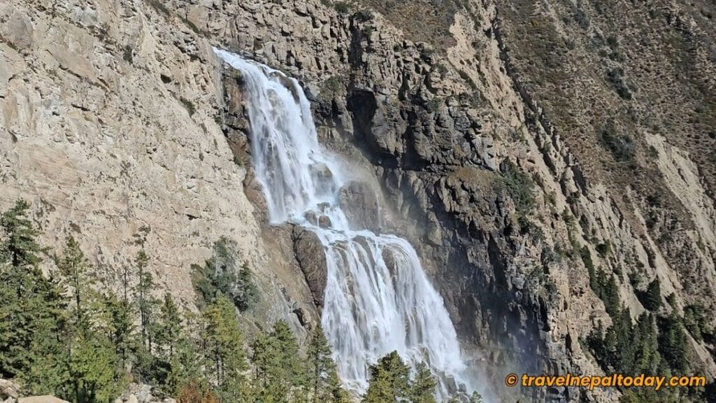 phoksundo waterfall