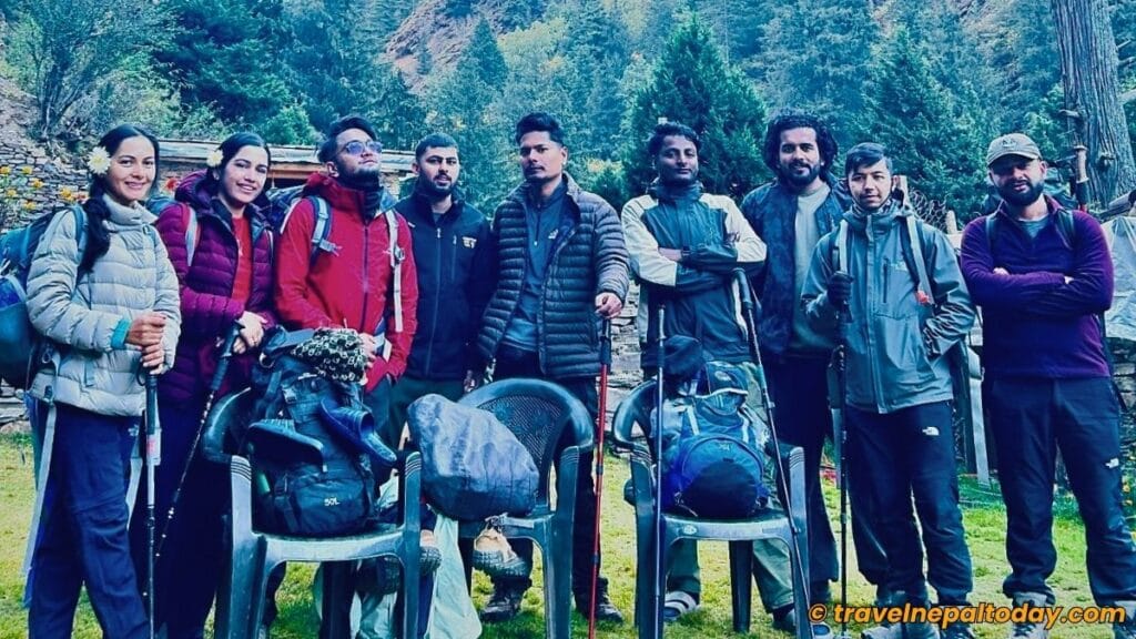 group photo in renchi phoksundo