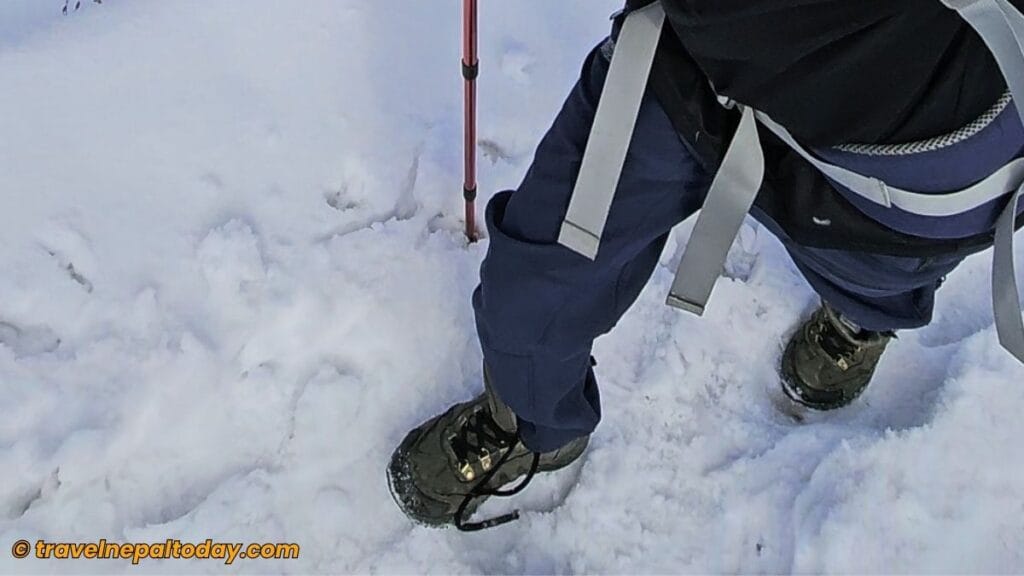 panch pokhari trail during snow