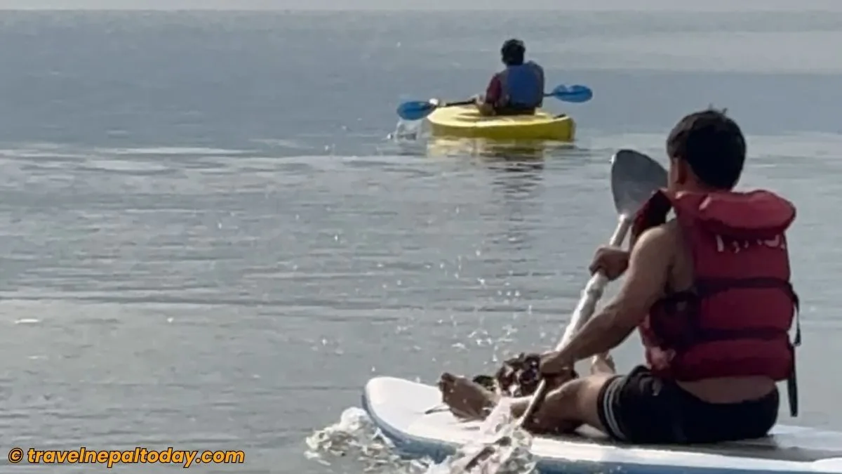 kayak vs standup paddleboard in pokhara