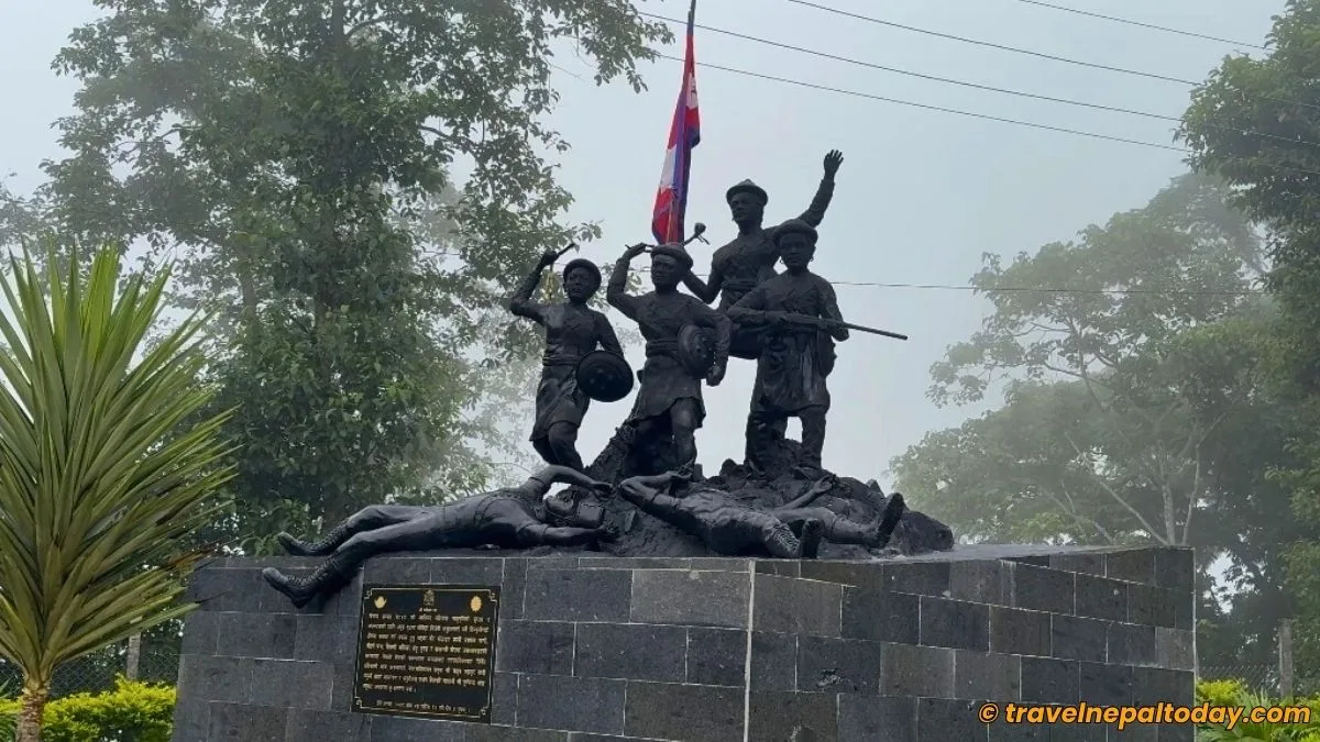 statue of gorkhalis in sindhuli gadhi