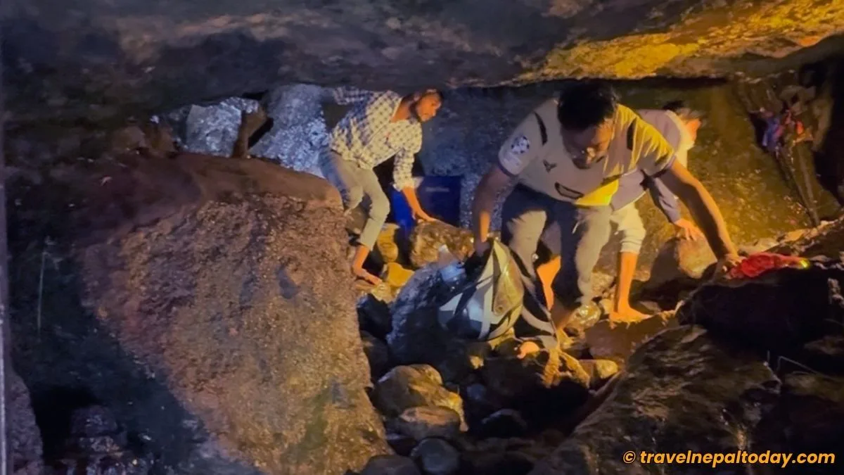 baudeshwor mahadev cave jhor