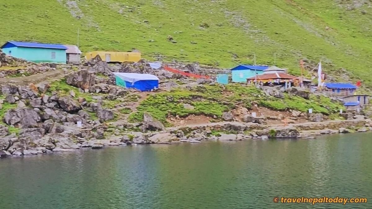 hotels in gosaikunda