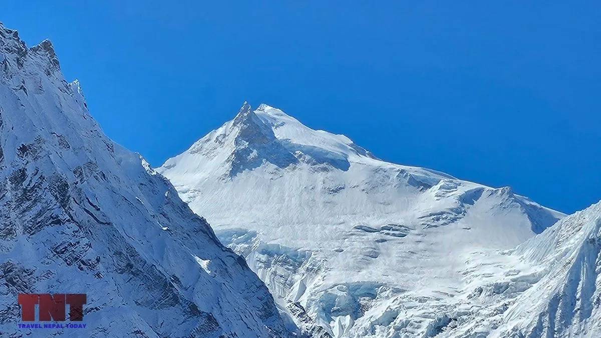 east pinnacle of manaslu view from samdo-dharmashala route