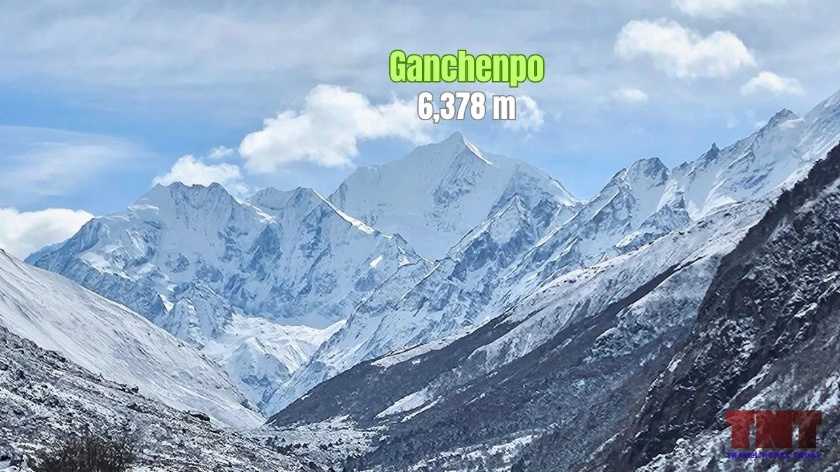 gangchempo mountain in langtang height
